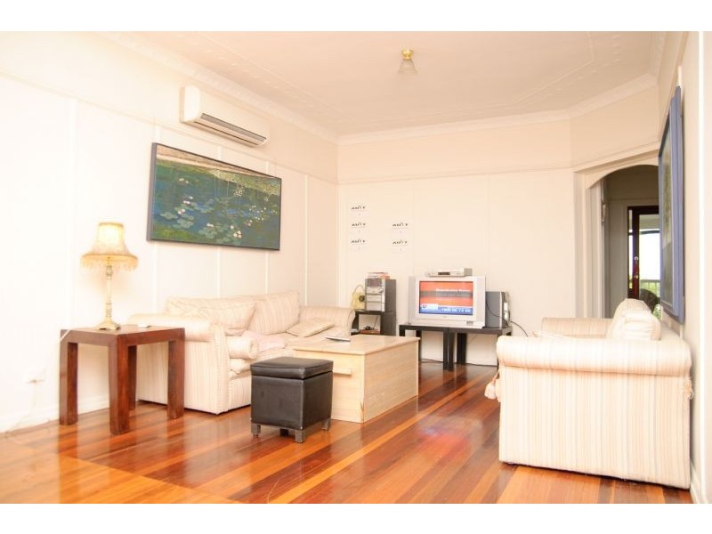 240 Rode Road, Wavell Heights QLD 4012