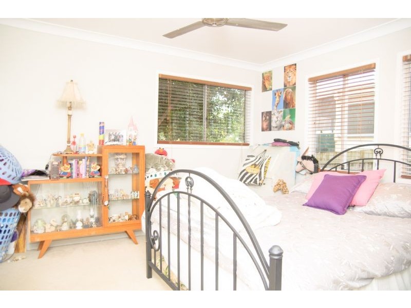 240 Rode Road, Wavell Heights QLD 4012