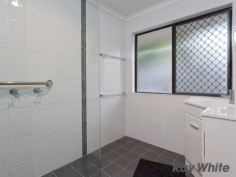 75 Royal Pde, Banyo QLD 4014