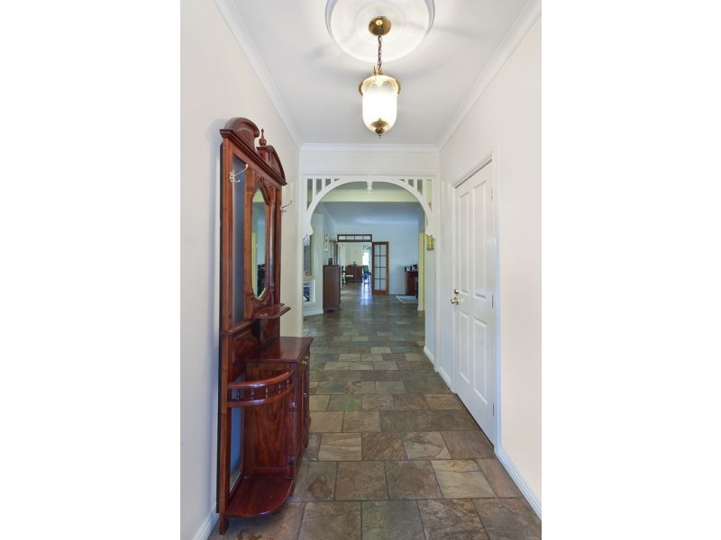 29 Gleneagles Cres, Albany Creek QLD 4035