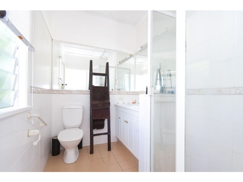 10 Warril Street, Wavell Heights QLD 4012