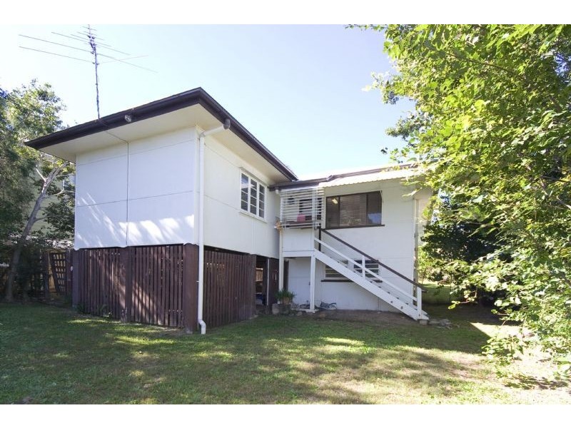 10 Warril Street, Wavell Heights QLD 4012