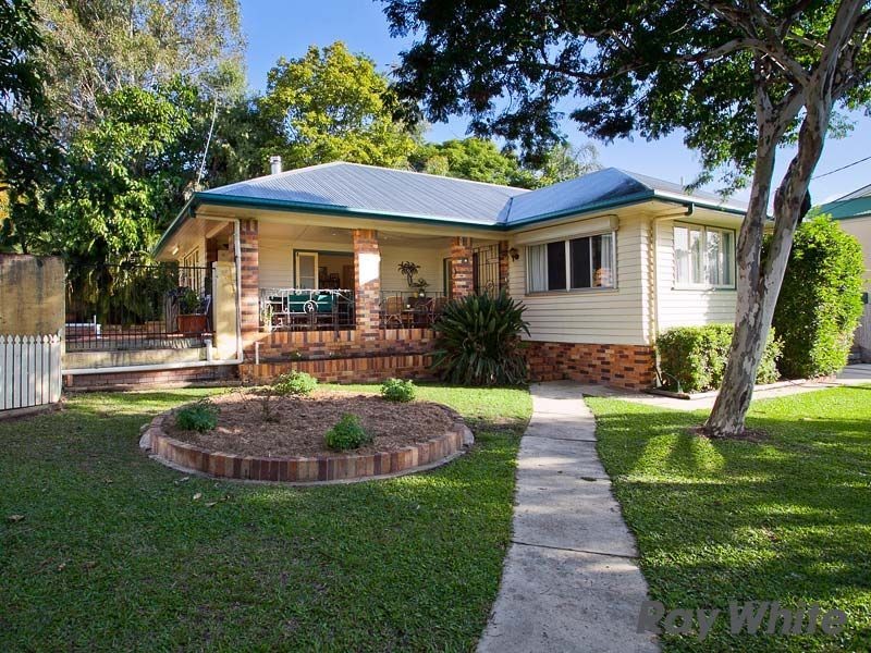 54 Julia St, Wavell Heights QLD 4012