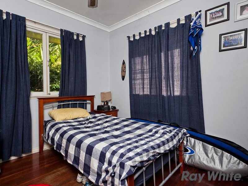 54 Julia St, Wavell Heights QLD 4012