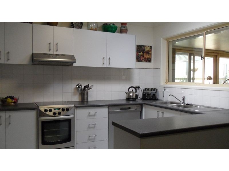 2/89 Nellie Street, Nundah QLD 4012