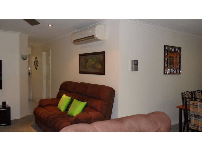 2/89 Nellie Street, Nundah QLD 4012