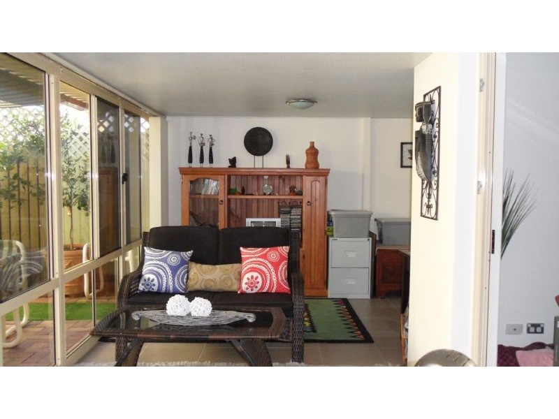 2/89 Nellie Street, Nundah QLD 4012