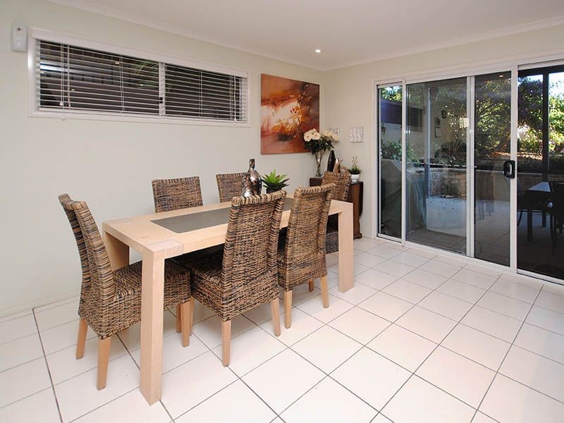 13 McIntyre Street, Wooloowin QLD 4030