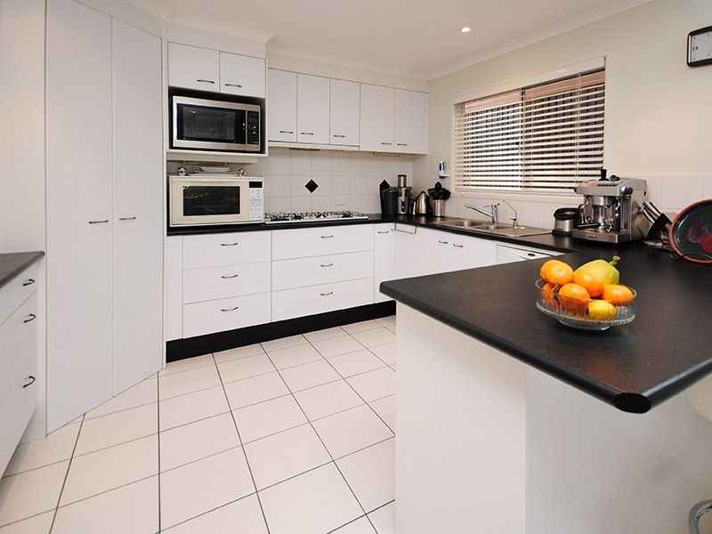 13 McIntyre Street, Wooloowin QLD 4030