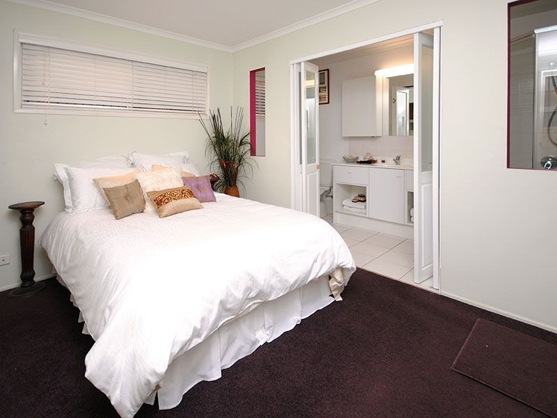 13 McIntyre Street, Wooloowin QLD 4030