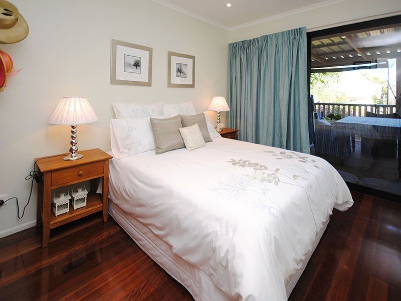 13 McIntyre Street, Wooloowin QLD 4030