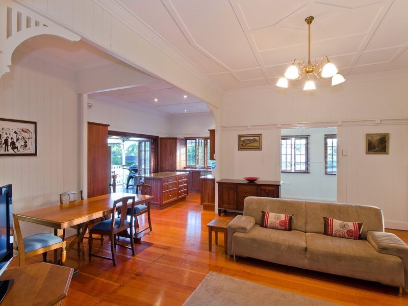 31 Almond Street, Northgate QLD 4013