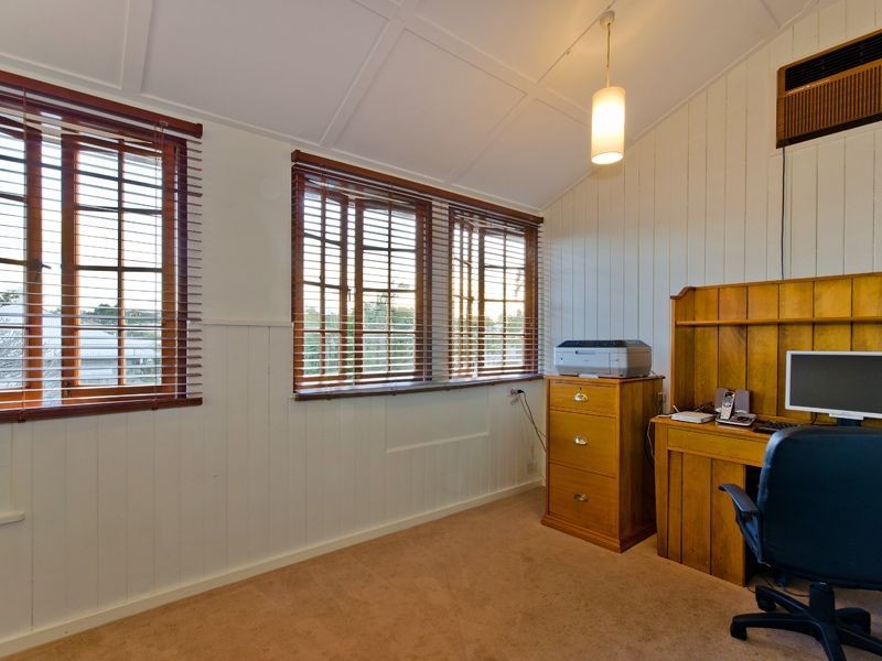 31 Almond Street, Northgate QLD 4013