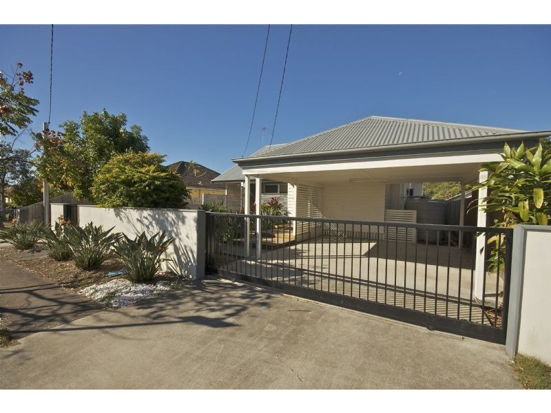 26 Hedley Avenue, Nundah QLD 4012