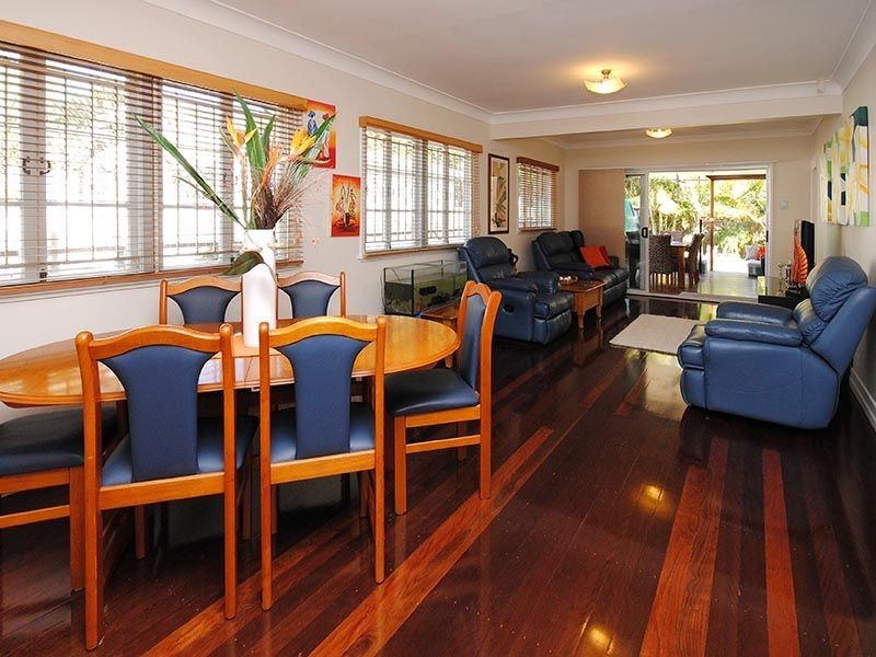 18 Chigwell Street, Wavell Heights QLD 4012