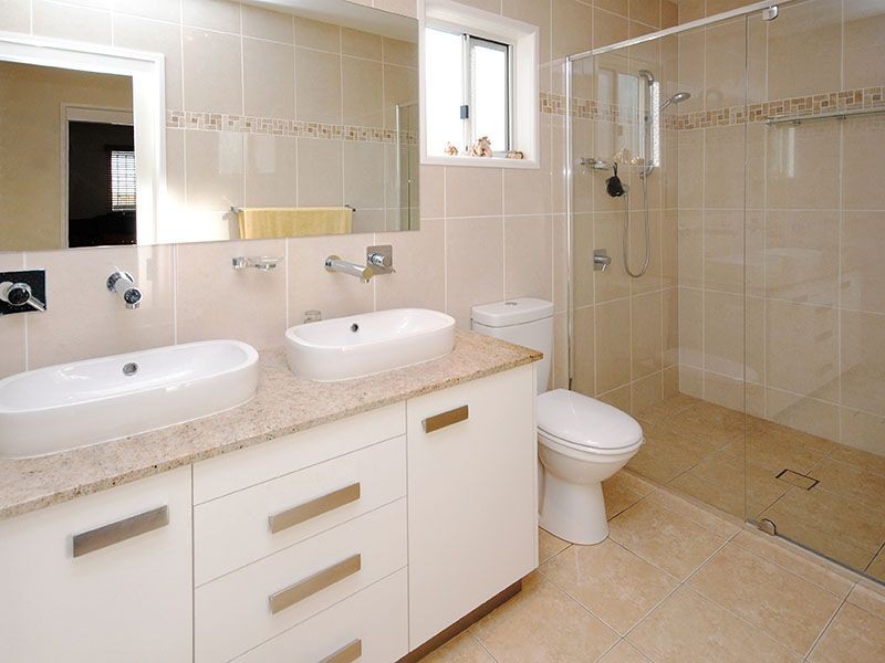 18 Chigwell Street, Wavell Heights QLD 4012