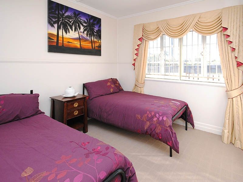 18 Chigwell Street, Wavell Heights QLD 4012