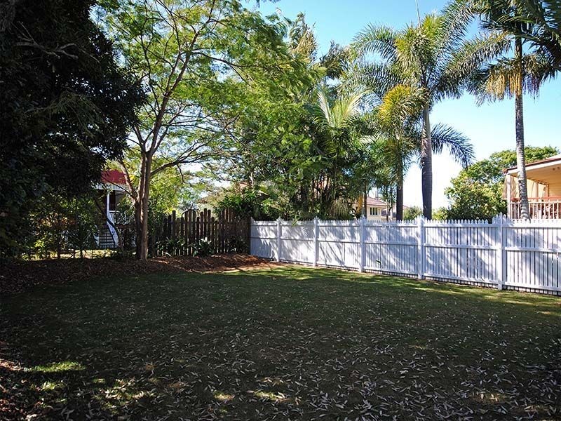 16 Love Street, Northgate QLD 4013
