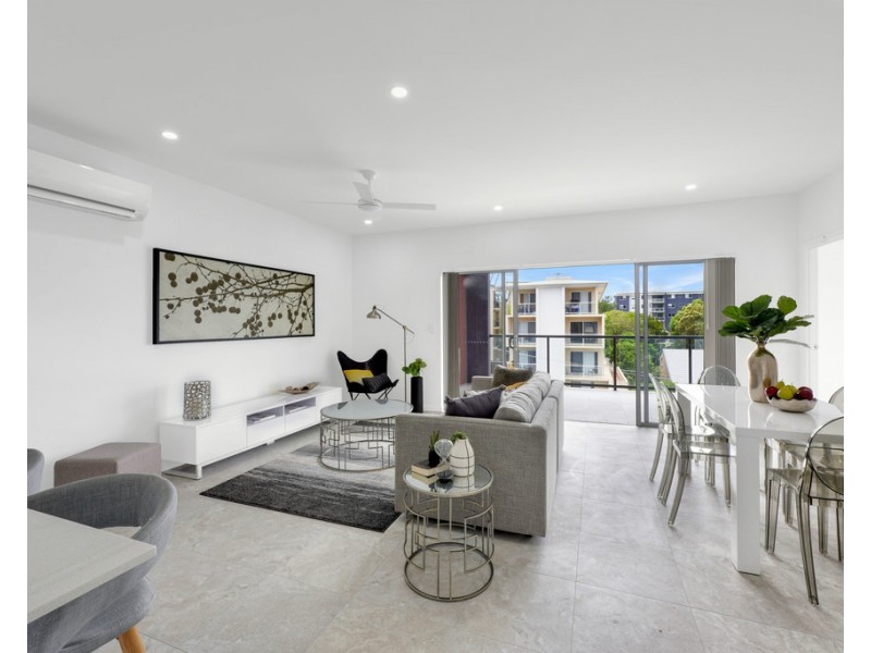 2-4 Amisfield Avenue, Nundah QLD 4012