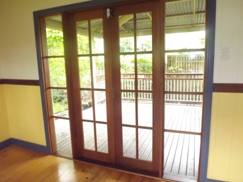 6 Wight Street, Windsor QLD 4030