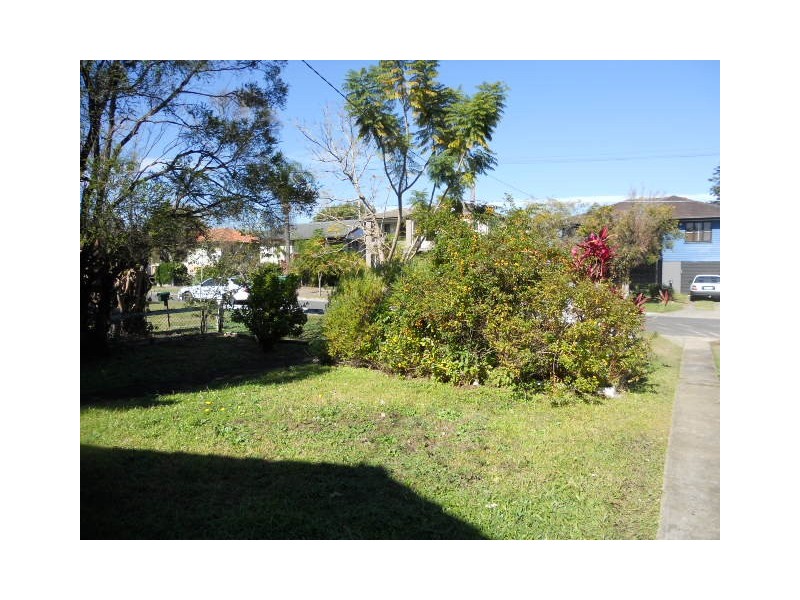 52 Watcombe Street, Wavell Heights QLD 4012