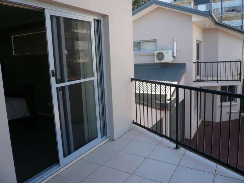 2/11 Duke Street, Nundah QLD 4012