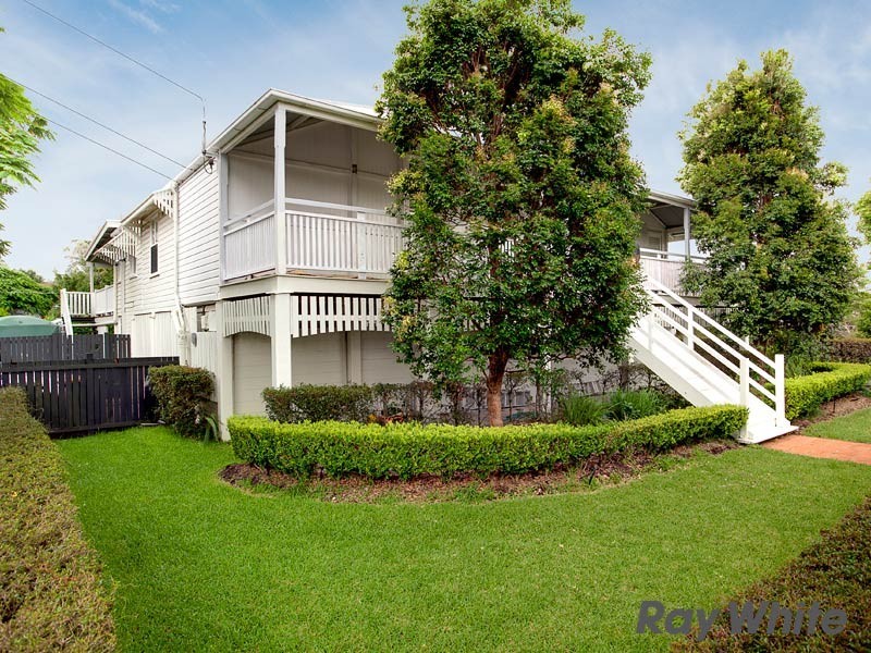 25 Stewart Ave, Wooloowin QLD 4030