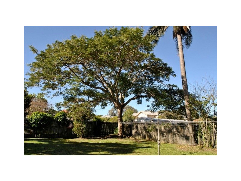 10 Meredith Street, Banyo QLD 4014