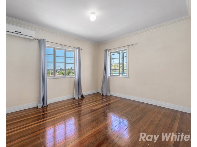 160 Edinburgh Castle Road, Wavell Heights QLD 4012