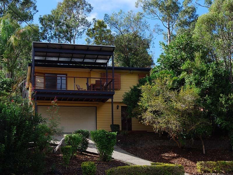 10 Yathong Court, Arana Hills QLD 4054