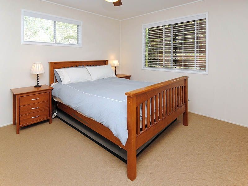 10 Yathong Court, Arana Hills QLD 4054