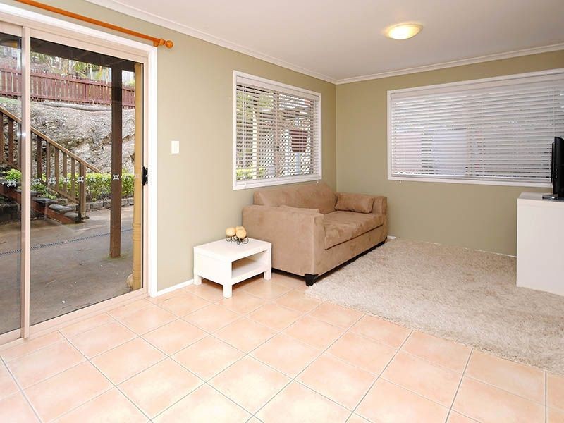 10 Yathong Court, Arana Hills QLD 4054