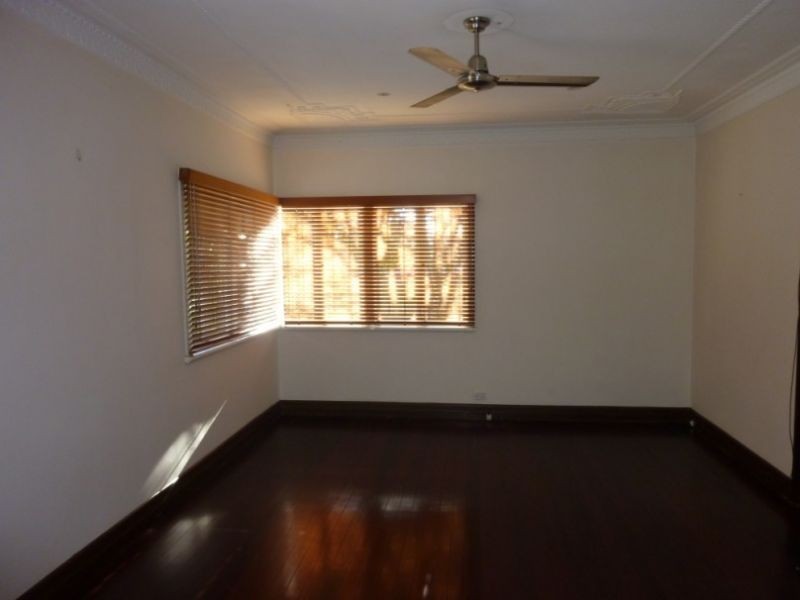 27 Arnold Street, Northgate QLD 4013