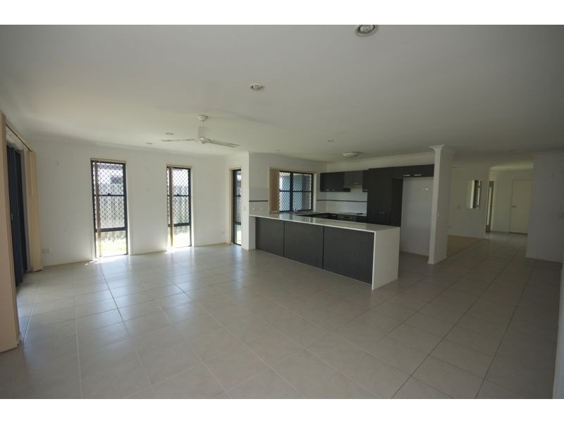 54 Churchill Circuit, Banyo QLD 4014
