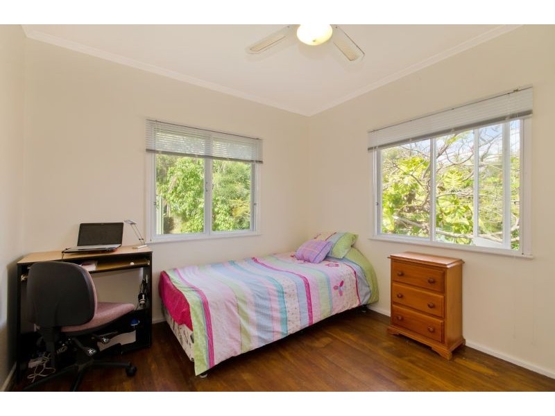 30 Paradise Street, Banyo QLD 4014