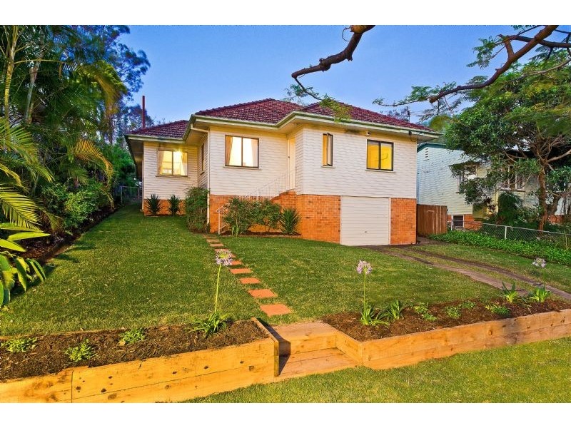 26 Watcombe Street, Wavell Heights QLD 4012