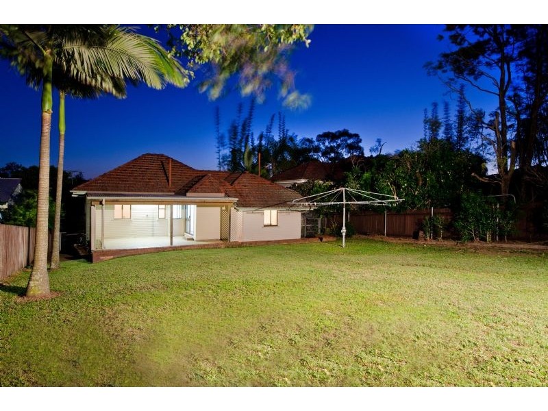 26 Watcombe Street, Wavell Heights QLD 4012