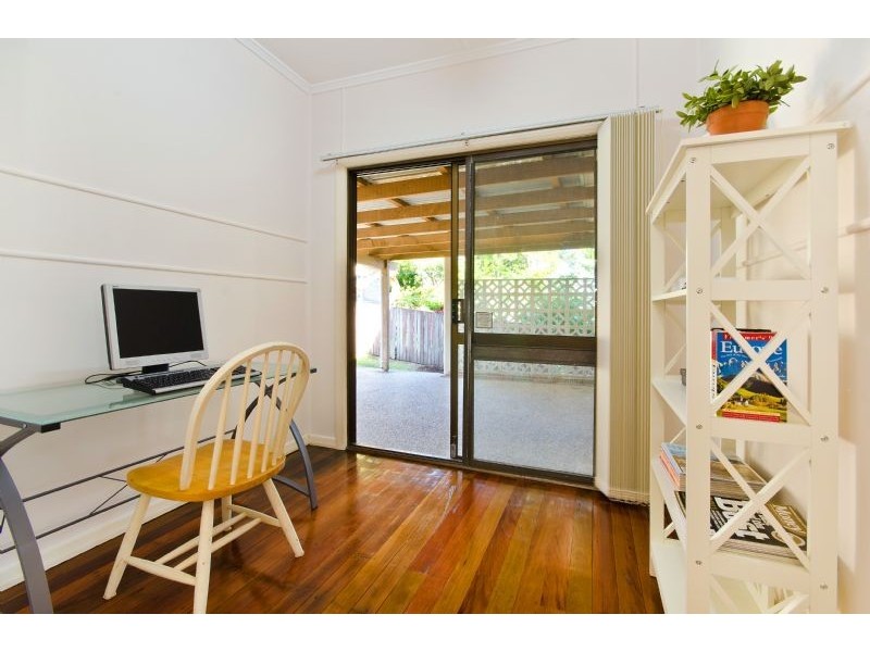 26 Watcombe Street, Wavell Heights QLD 4012