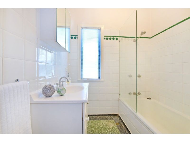 26 Watcombe Street, Wavell Heights QLD 4012