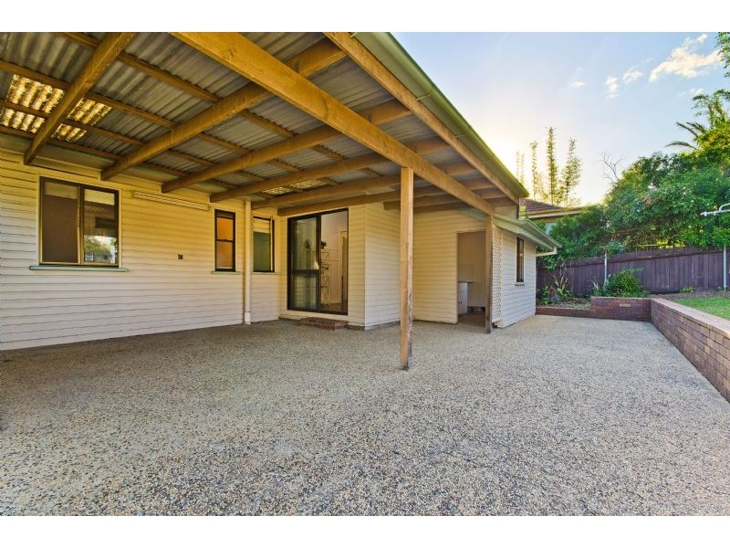 26 Watcombe Street, Wavell Heights QLD 4012