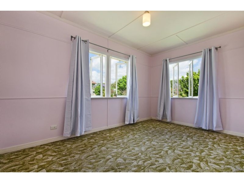 189 Pfingst Road, Wavell Heights QLD 4012