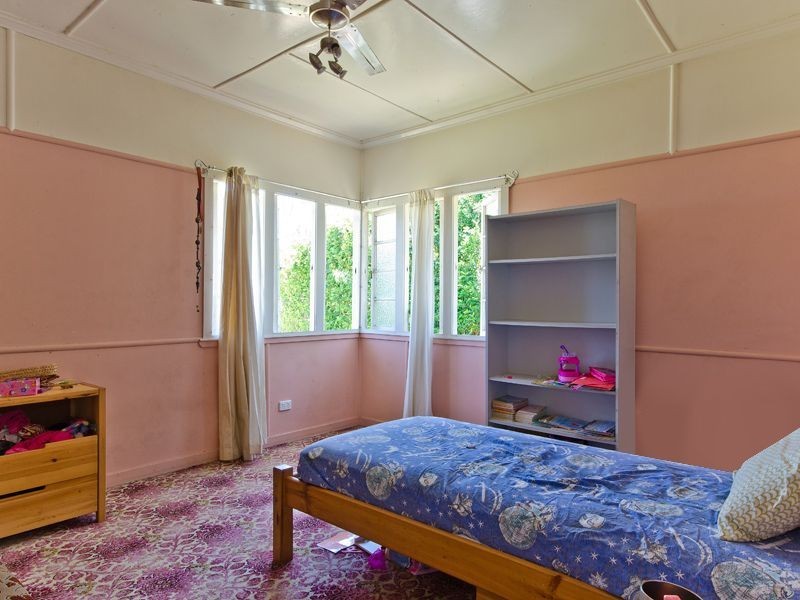 16 Paradise Street, Banyo QLD 4014