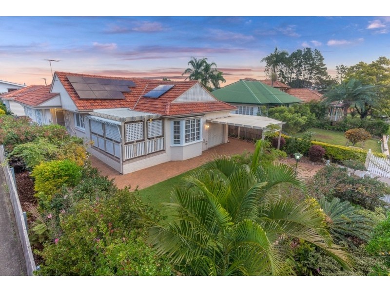 22 Highcrest Avenue, Wavell Heights QLD 4012