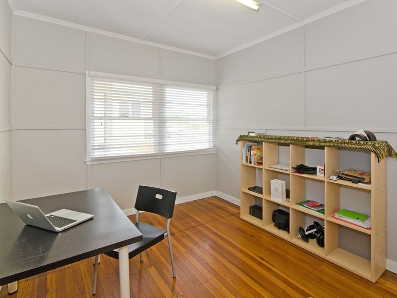 26 Newman Road, Wavell Heights QLD 4012