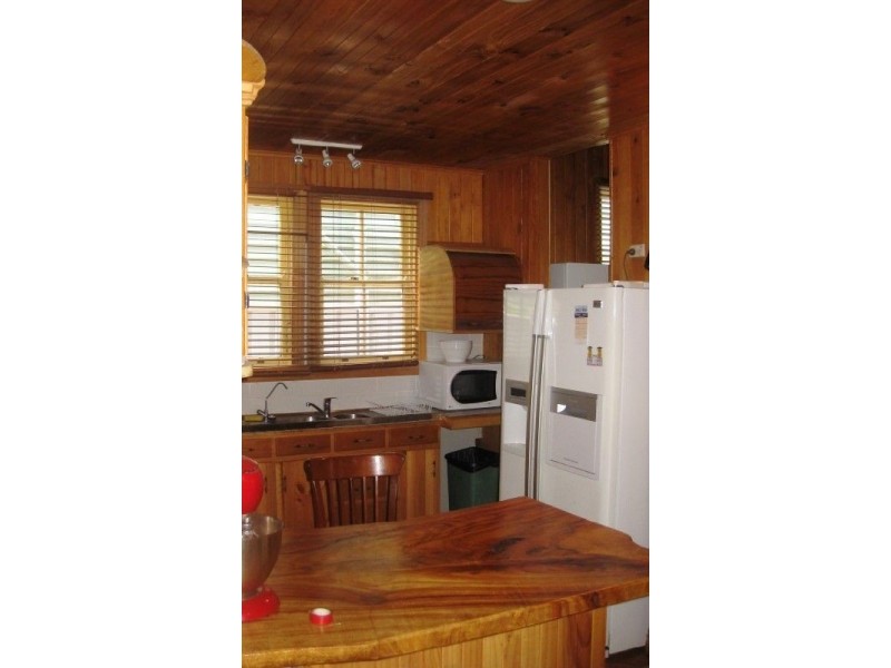 26 O’Quinn Street, Nudgee Beach QLD 4014