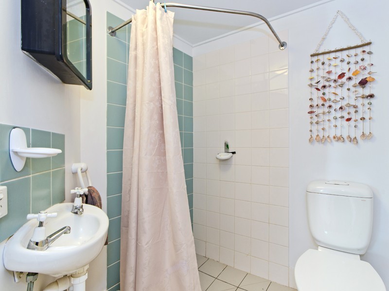 10/2 Surrey Street, Nundah QLD 4012