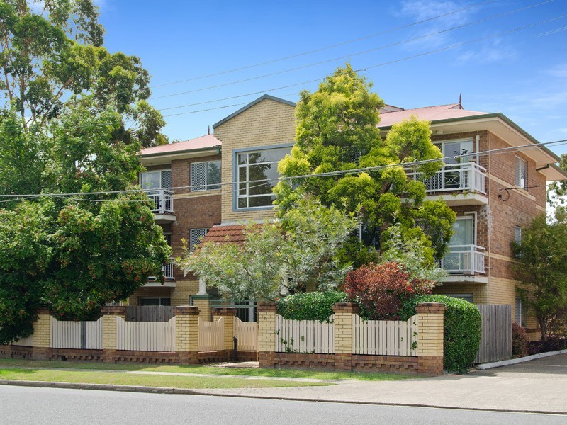 10/2 Surrey Street, Nundah QLD 4012