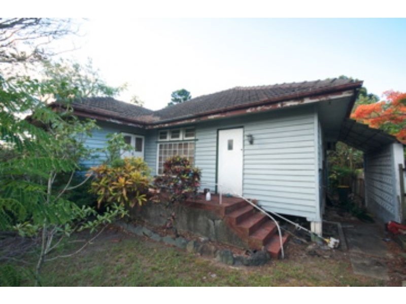 2 Frankit Street, Wavell Heights QLD 4012