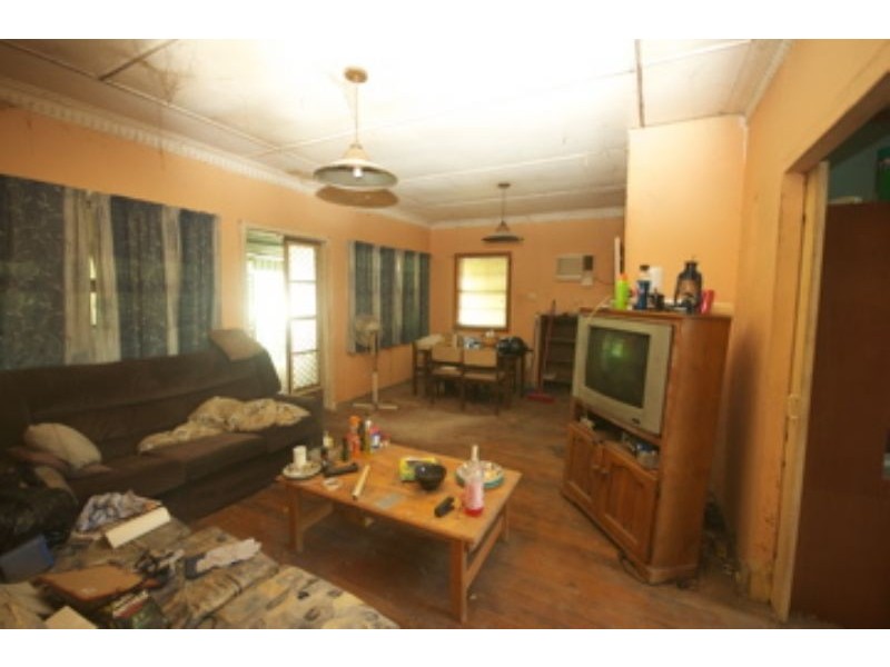 2 Frankit Street, Wavell Heights QLD 4012