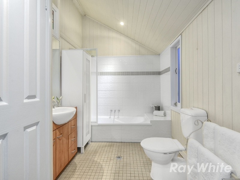 49 Forrest Street, Nudgee QLD 4014